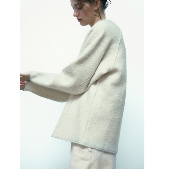 Zara Round Neck Long Sleeve Oversized Bouclé Sweatshirt Sz:S - Picture 6 of 10